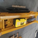 Distinguishing Between Stanley Hydraulic Handheld Jack Hammer and Hanyun Hydraulic Excavator-Mounted Breaker: Choosing the Right Tool for Your Demolition Needs